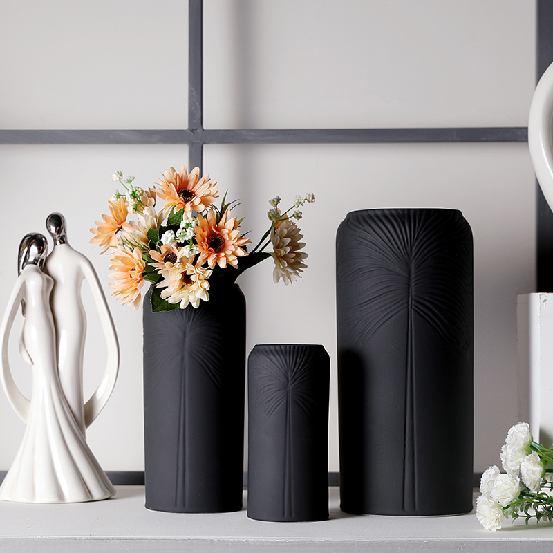Wholesale Custom Ceramic Matt Black Flower Vase Pot
